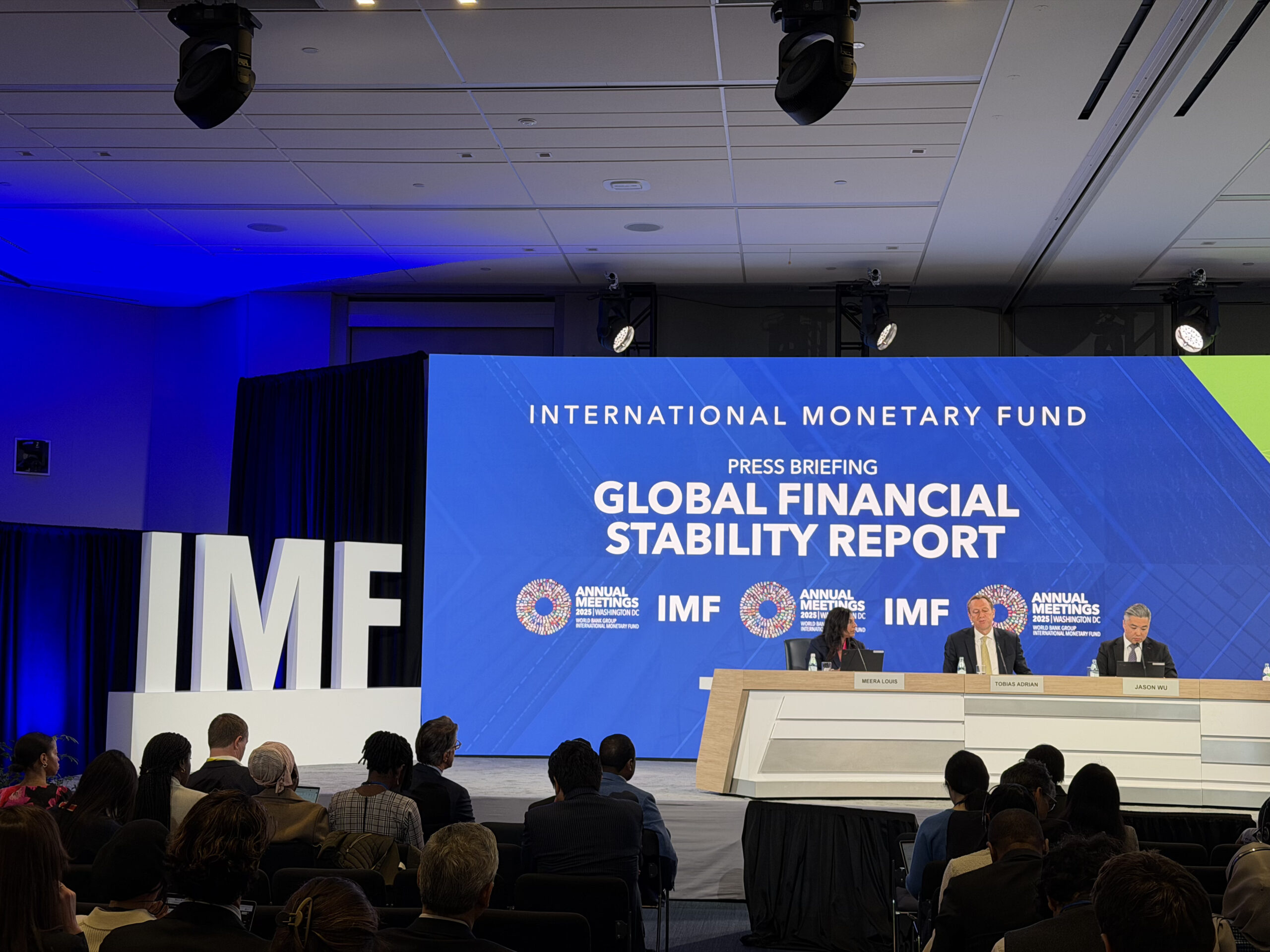 Coletiva de Imprensa: Estabilidade Financeira Global